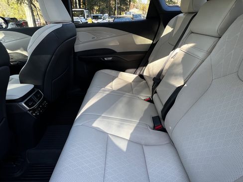 Used 2024 Lexus RX 350 image 31