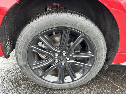 Certified 2024 Ford Edge ST-Line w/ Class II Trailer Tow Package image 12