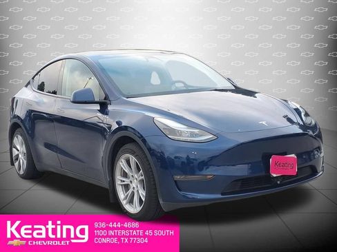 Used 2024 Tesla Model Y Long Range AWD/4WD image 3