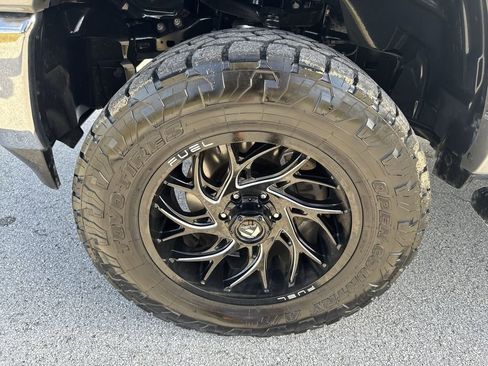 Used 2019 RAM 1500 Laramie image 35