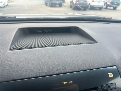 Used 2008 Toyota Sequoia SR5 image 11