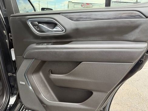 Used 2021 GMC Yukon SLT w/ SLT Premium Package image 28