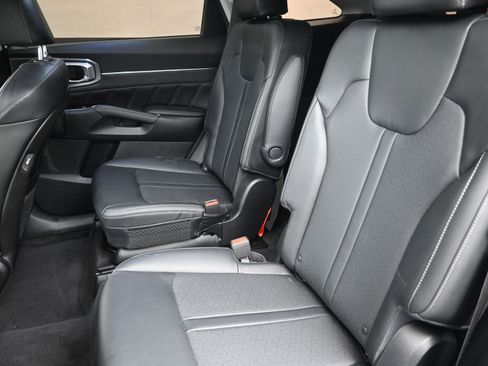 Used 2021 Kia Sorento SX image 23
