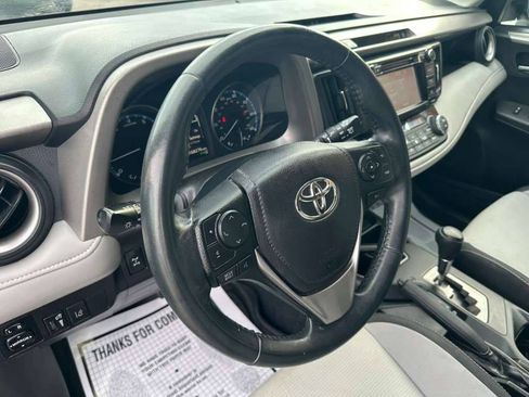 Used 2018 Toyota RAV4 XLE w/ Plus Extra Value Package AWD/4WD image 12