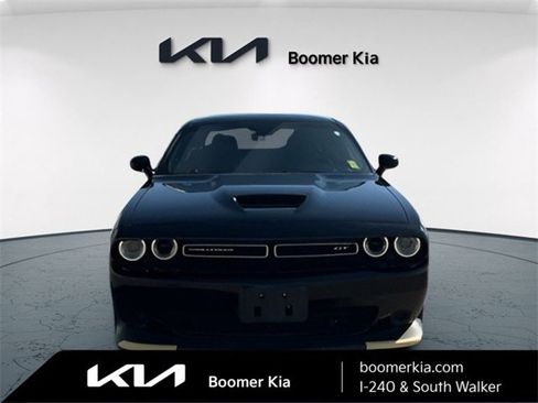 Used 2023 Dodge Challenger GT image 2