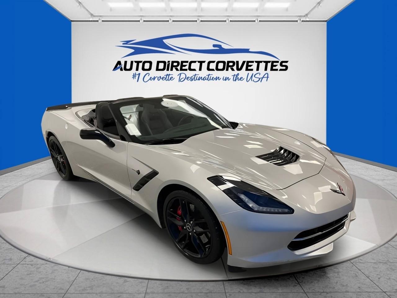 Used 2015 Chevrolet Corvette Stingray Convertible w/ 3LT Preferred Equipment Group RWD image 4