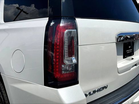 Used 2017 GMC Yukon Denali w/ Open Road Package AWD/4WD image 23
