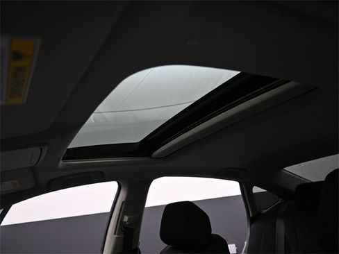 New 2025 Honda Accord SE image 4