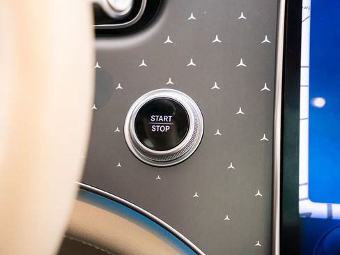 Used 2023 Mercedes-Benz EQS 450+ 4MATIC SUV image 26