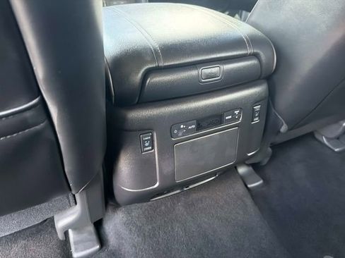 Used 2023 Nissan Armada Platinum w/ Captain's Chairs Package RWD image 16