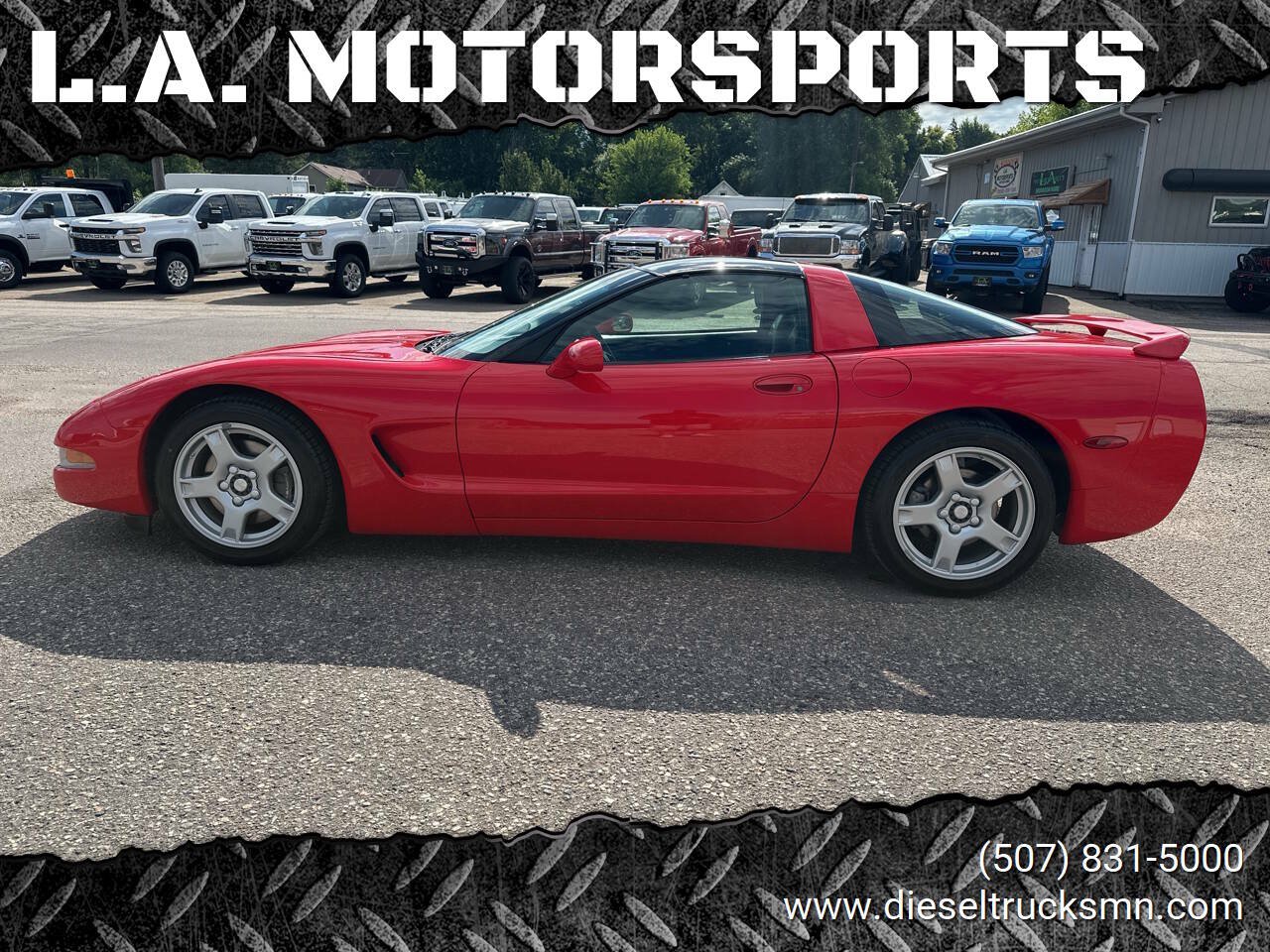 Used 1997 Chevrolet Corvette Coupe w/ Performance Handling Pkg RWD image 1