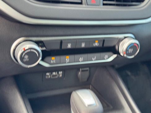 Used 2025 Nissan Altima 2.5 S image 30