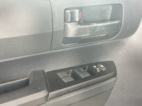 Used 2019 Toyota Tundra SR AWD/4WD image 18