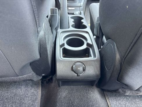 Used 2013 Ford Fiesta SE FWD image 11