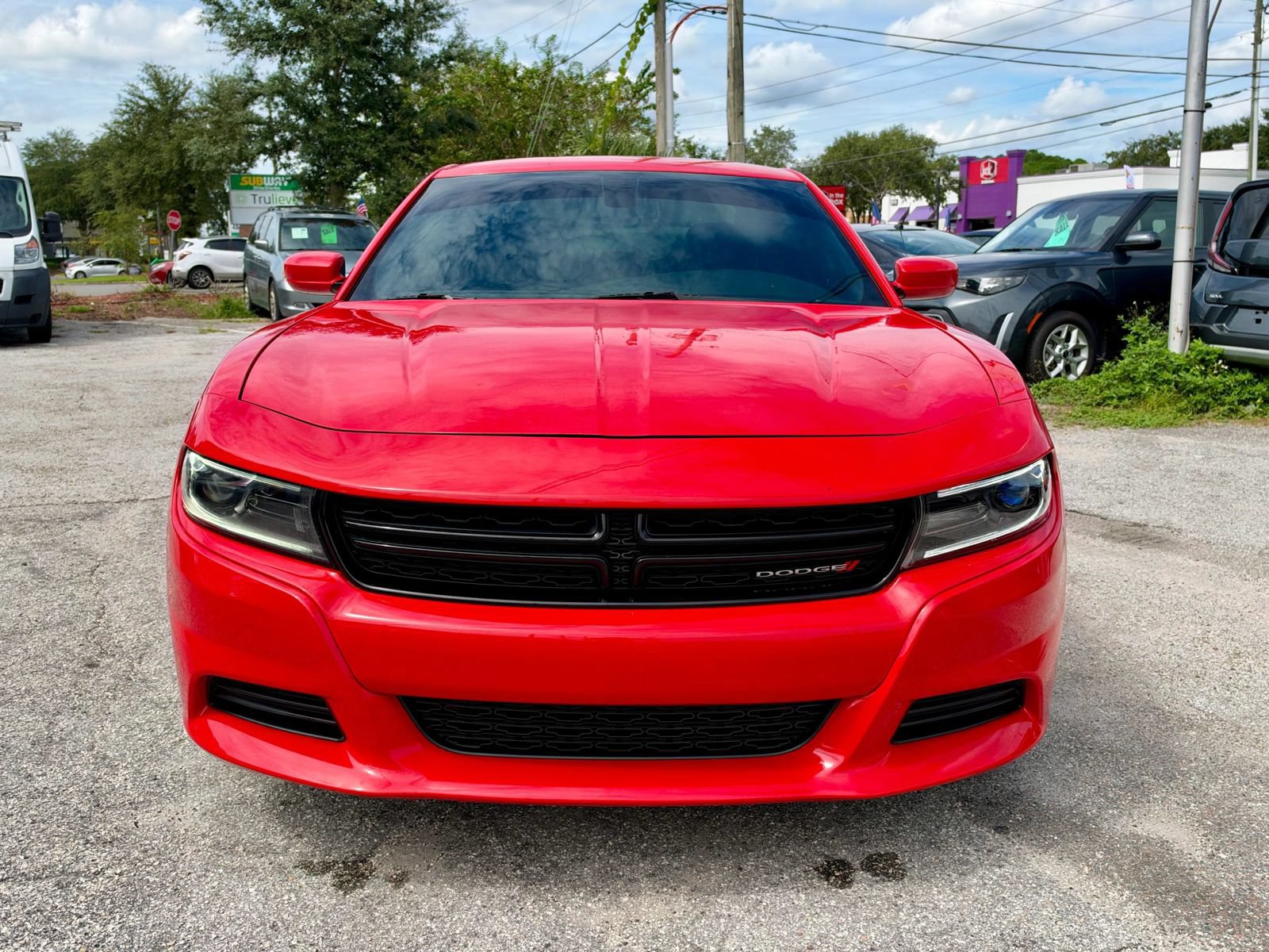 Used 2022 Dodge Charger SXT RWD image 2