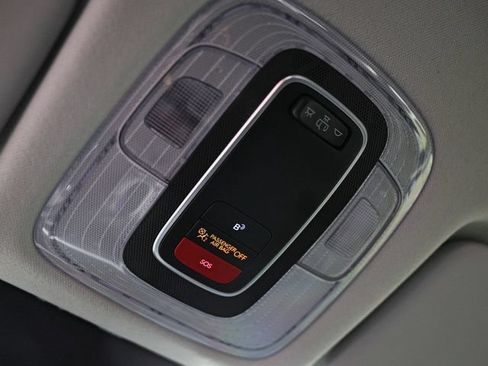 Used 2024 Hyundai Kona SE FWD image 40