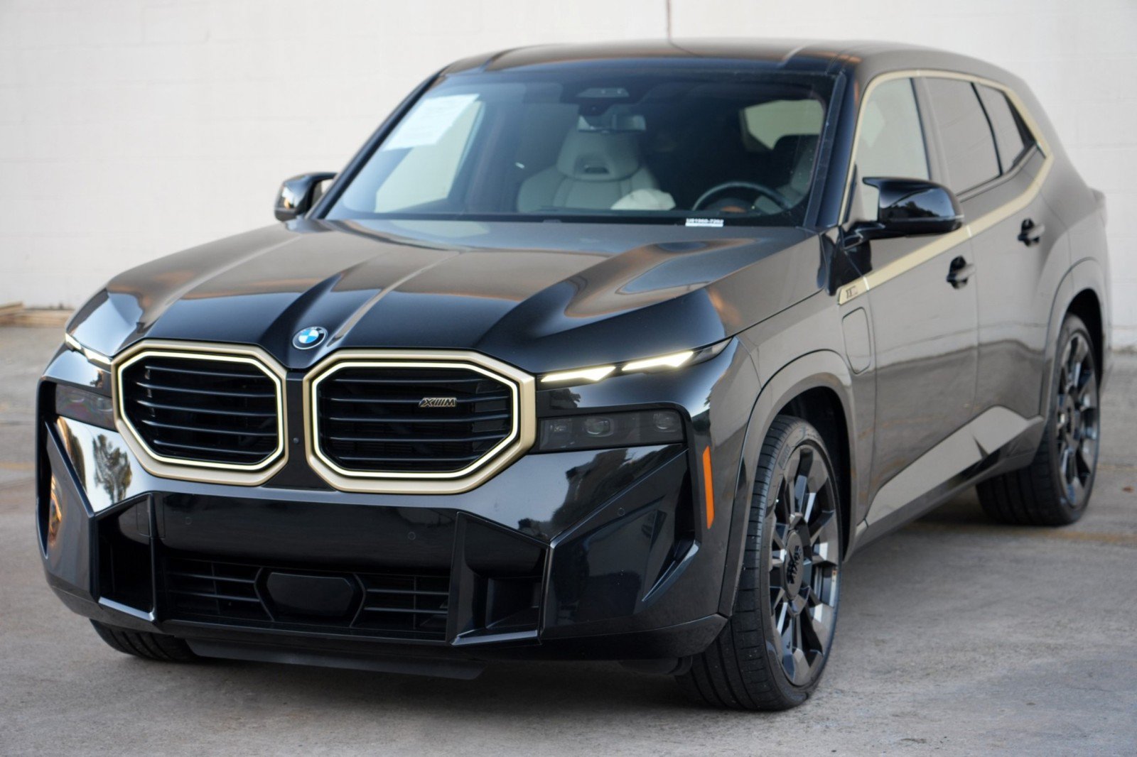 Used 2024 BMW XM w/ M Driver's Package AWD/4WD image 59