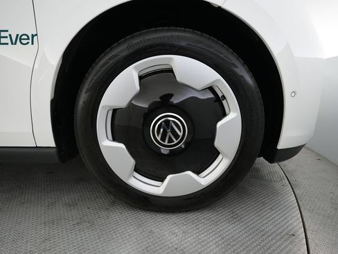 Used 2025 Volkswagen ID. Buzz Pro S RWD image 20