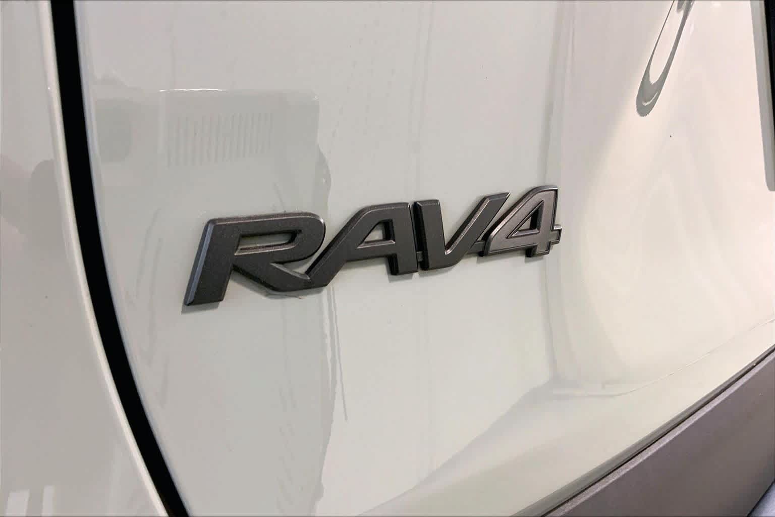 Used 2019 Toyota RAV4 Adventure w/ Cold Weather Package AWD/4WD image 29