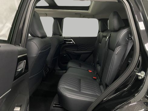 New 2025 Mitsubishi Outlander SEL image 28