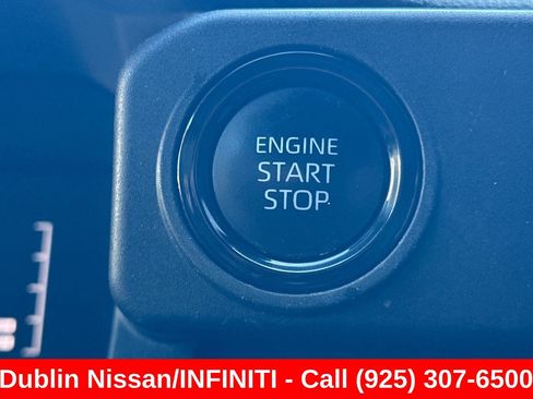 Used 2025 Toyota Tacoma SR5 AWD/4WD image 35