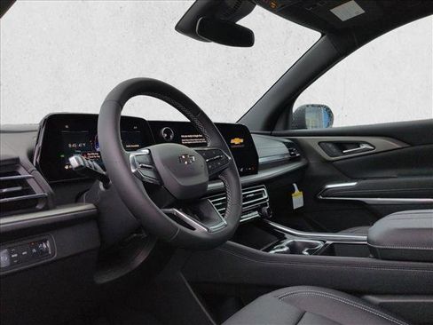 New 2026 Chevrolet Traverse LT w/ Midnight/Sport Edition image 3