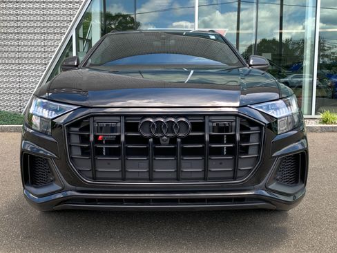 Used 2023 Audi SQ8 Premium Plus w/ SQ8 Luxury Package AWD/4WD image 6