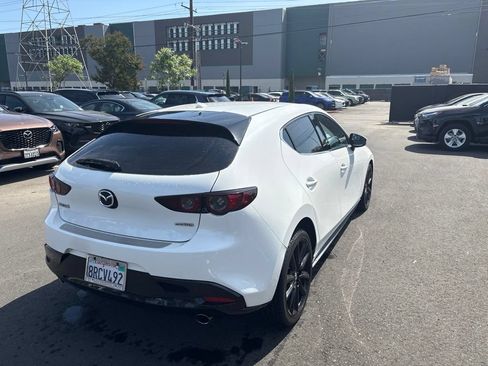 Used 2020 MAZDA MAZDA3 Hatchback w/ Premium Package FWD image 6