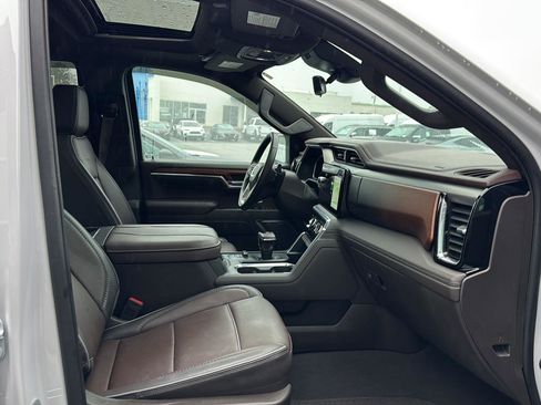 Used 2023 GMC Sierra 1500 Denali w/ Denali Reserve Package image 10