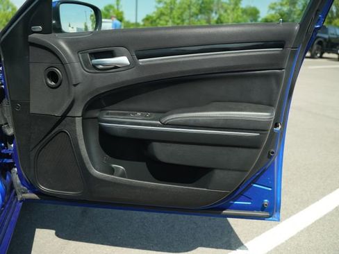 Used 2018 Chrysler 300 S AWD/4WD image 20