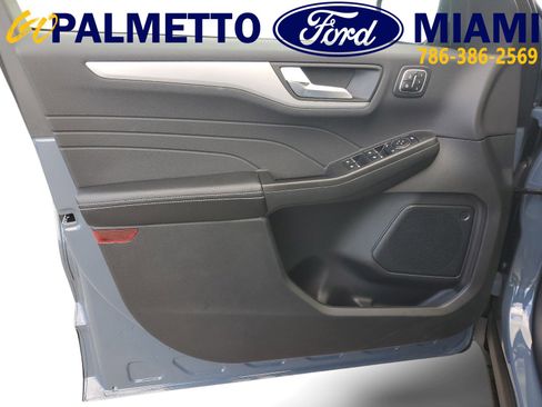 Used 2024 Ford Escape Platinum image 12