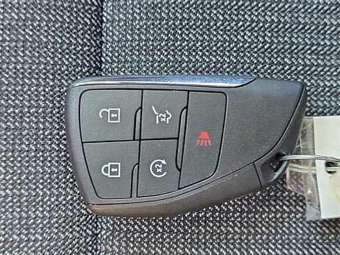 New 2025 GMC Acadia Elevation image 36