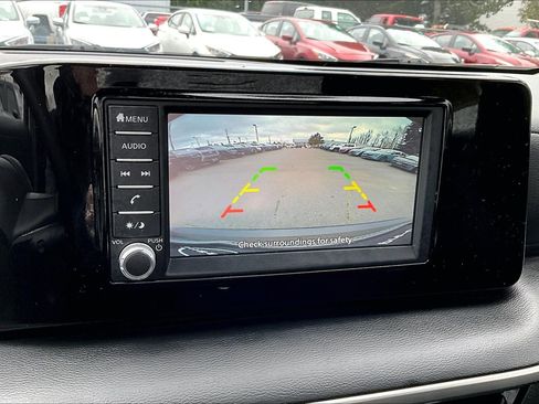 Used 2025 Nissan Kicks S image 13