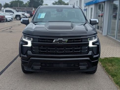 Used 2024 Chevrolet Silverado 1500 LT image 2