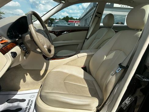 Used 2003 Mercedes-Benz E 320 Sedan image 20