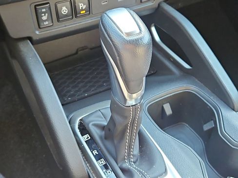 Used 2025 Nissan Frontier SV w/ SV Convenience Package AWD/4WD image 32