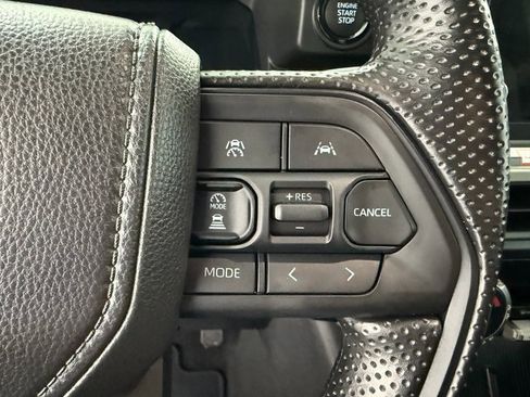 Used 2025 Toyota Tacoma SR5 image 12