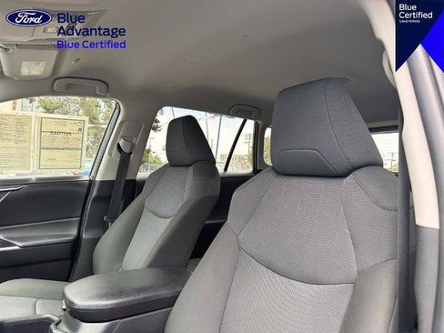 Used 2025 Toyota RAV4 XLE AWD/4WD image 20