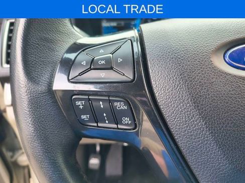 Used 2018 Ford Explorer XLT w/ Equipment Group 202A image 3