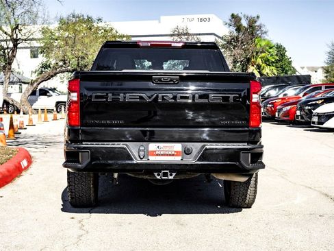 Used 2024 Chevrolet Silverado 1500 Custom w/ Turbomax Blackout Package image 6