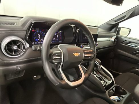 Used 2024 Chevrolet Colorado LT w/ LT Convenience Package AWD/4WD image 15