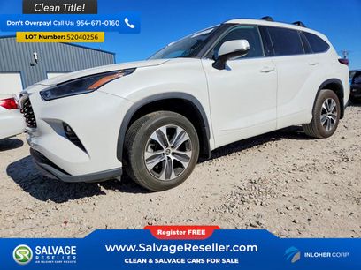 Used 2021 Toyota Highlander XLE