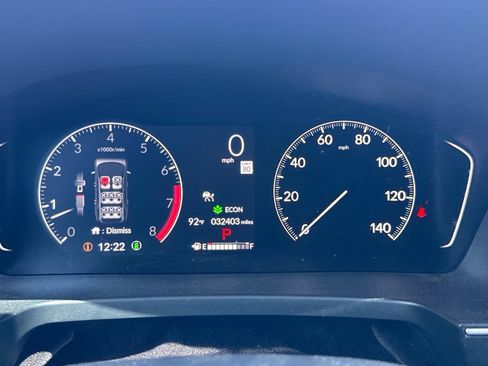 Used 2025 Honda Pilot Touring image 10