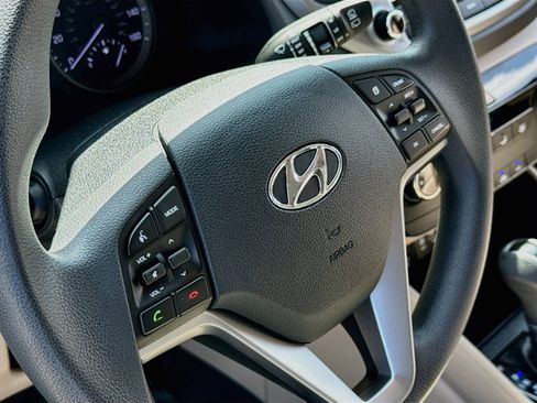 Used 2018 Hyundai Tucson SE FWD image 12