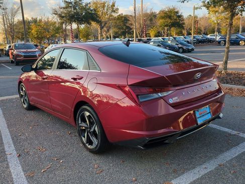 Used 2023 Hyundai Elantra Limited image 8
