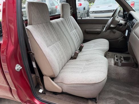 Used 1998 Toyota Tacoma 2WD Regular Cab image 13