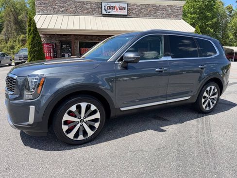 Used 2020 Kia Telluride S AWD/4WD image 1