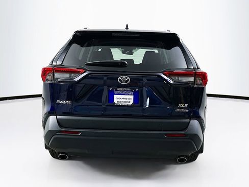 Used 2025 Toyota RAV4 XLE FWD image 15