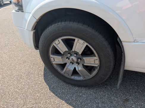 Used 2010 Ford Expedition EL Limited AWD/4WD image 5
