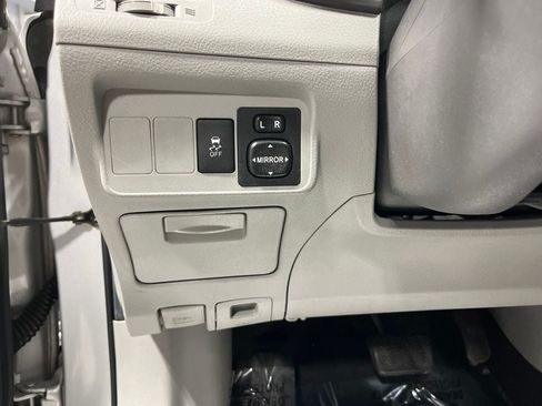 Used 2010 Toyota Corolla FWD image 16